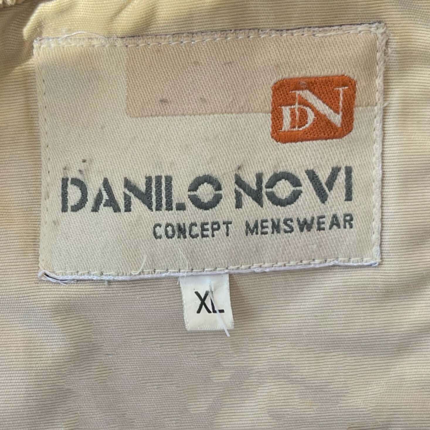 View of the Danilo Novi label.