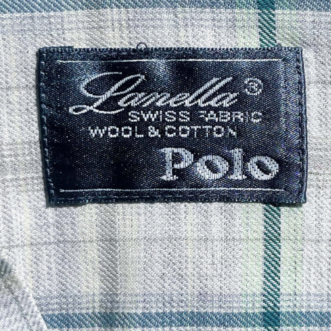 Detail view of the Polo label.