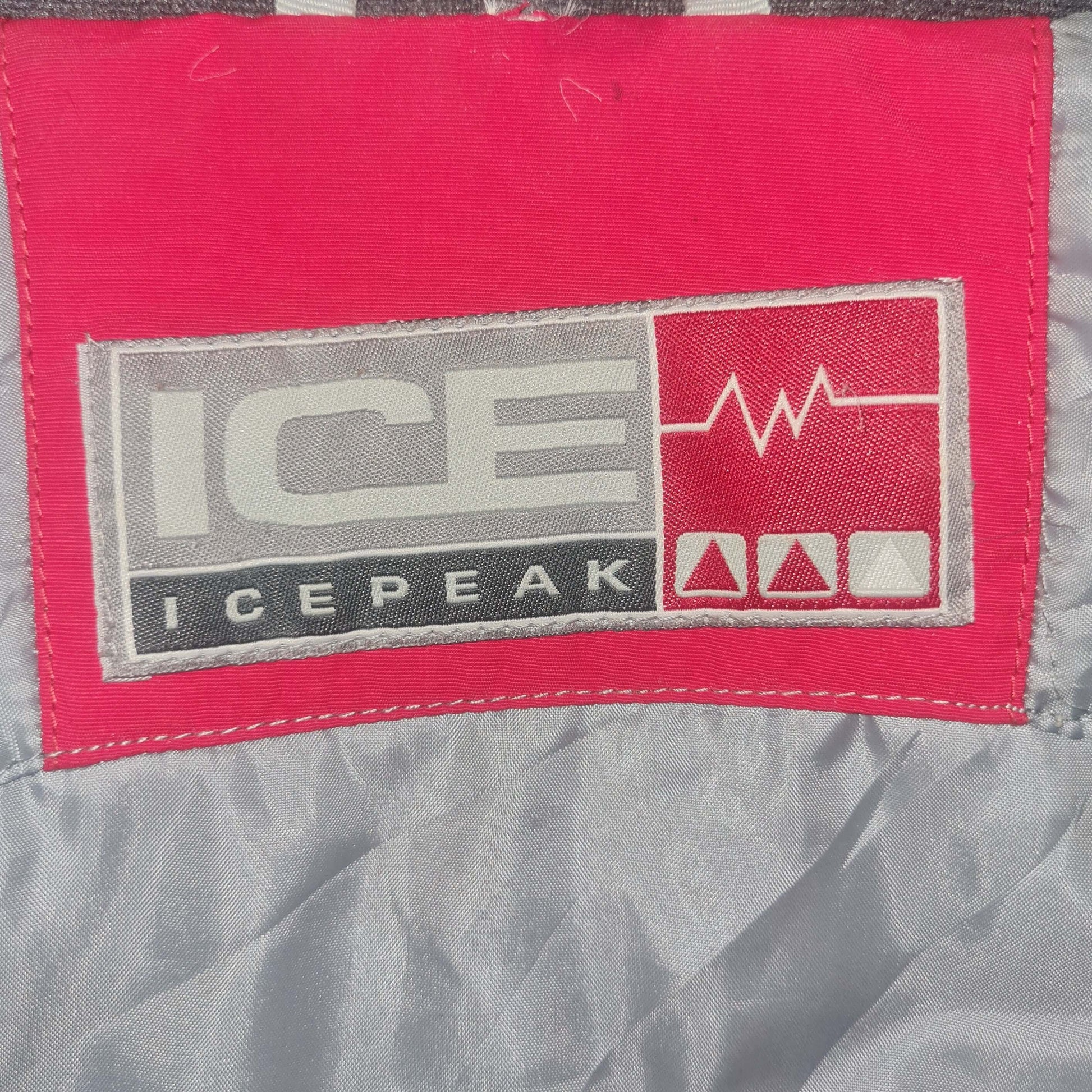 View of icepeak jacket label.