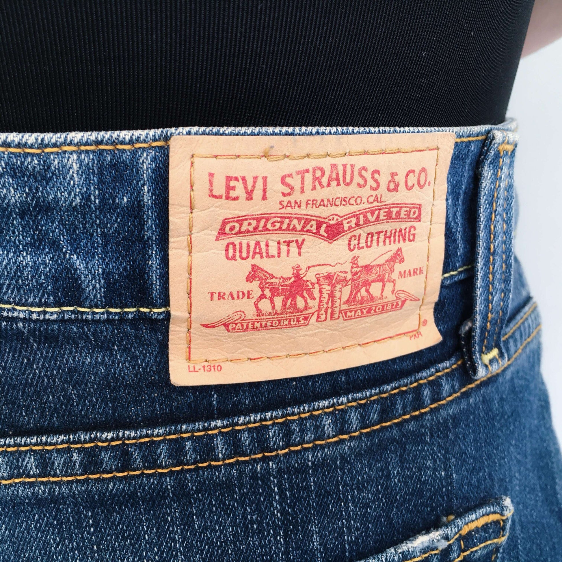 View of levis outer label. 