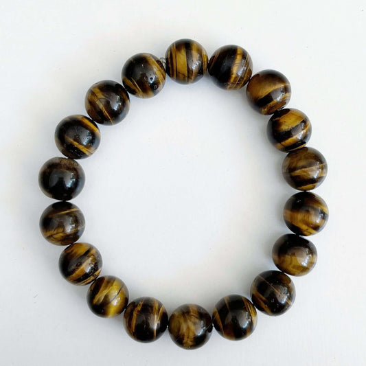 Top view of elasticated Tiger's Eye bracelet.